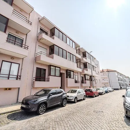 Apartment Hideaway By House And People *