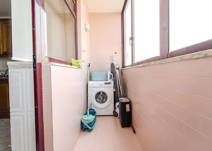 Hideaway By House And People Apartment